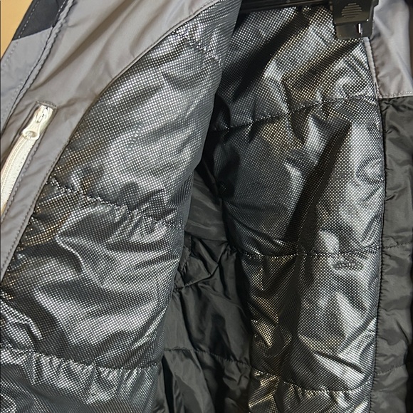 Columbia Men's Black and Gray Performance Jacket - Picture 5 of 7